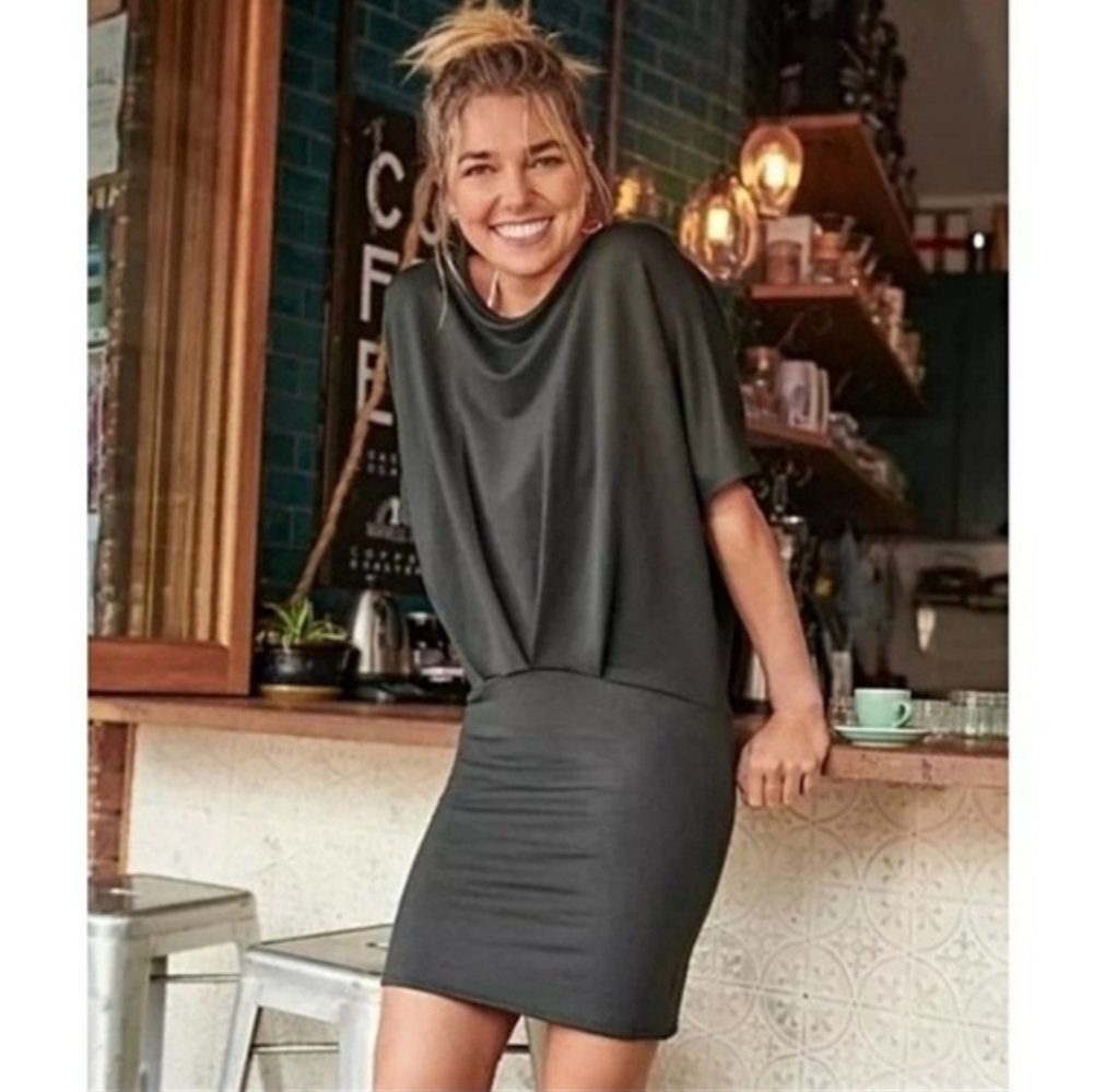 Athleta Pronto Pleated Dress Small Gray Mini